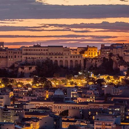 Rossini Penthouse Lägenhet Cagliari Exteriör bild