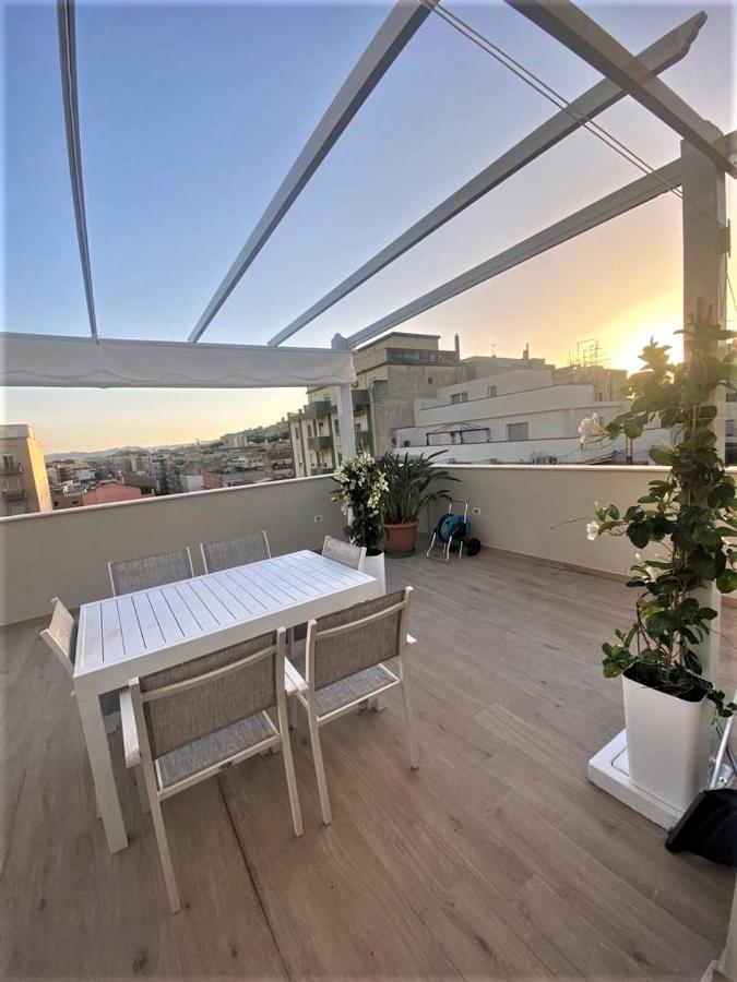Rossini Penthouse Lägenhet Cagliari Exteriör bild
