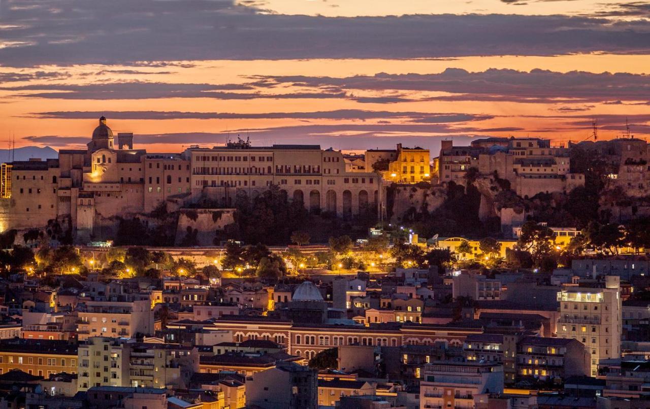 Rossini Penthouse Lägenhet Cagliari Exteriör bild